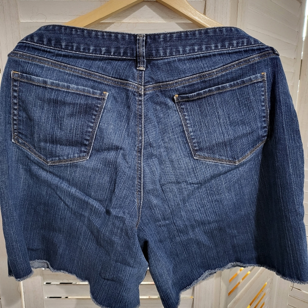 THE LOFT SHORTS